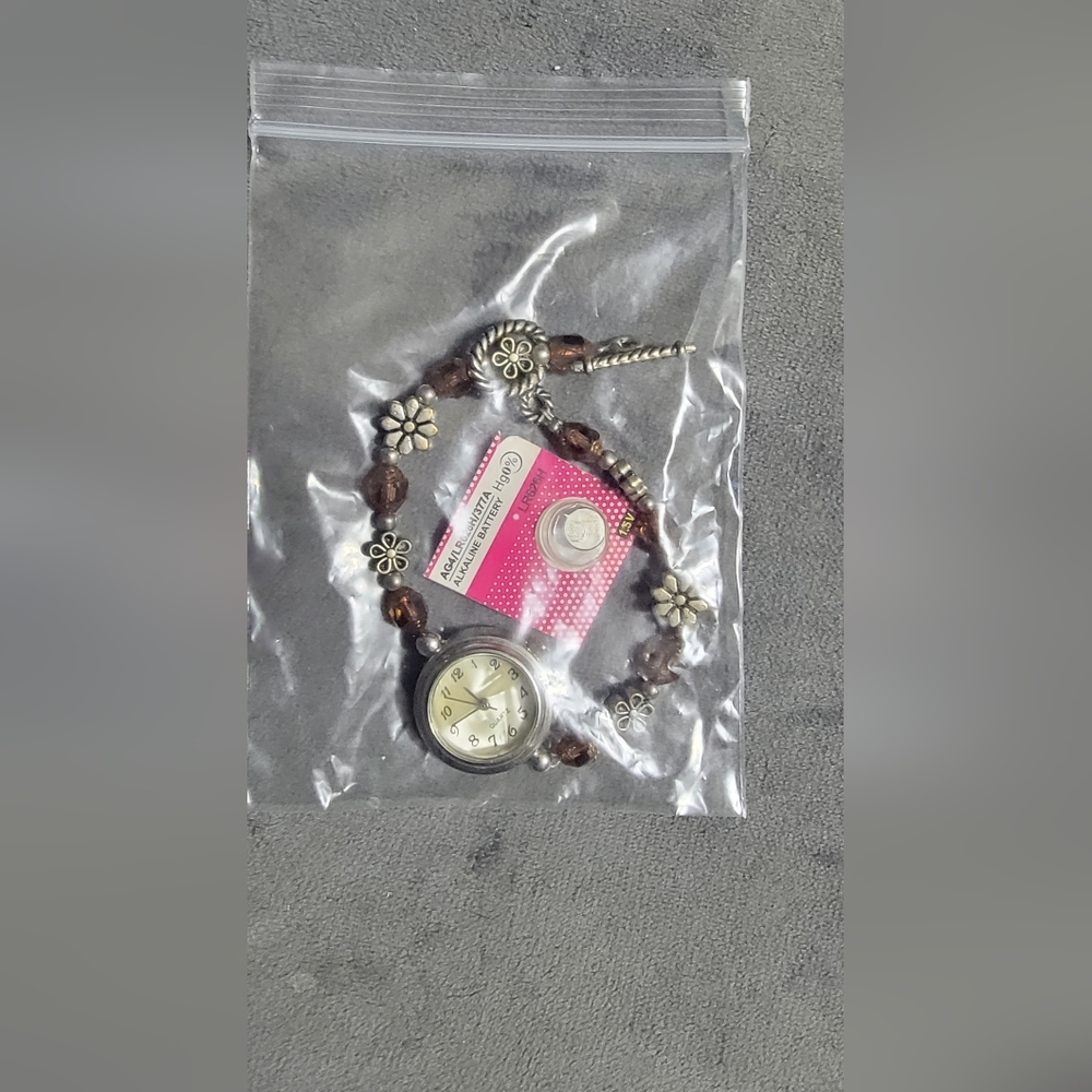 Quartz Watch - Picture 5 of 5